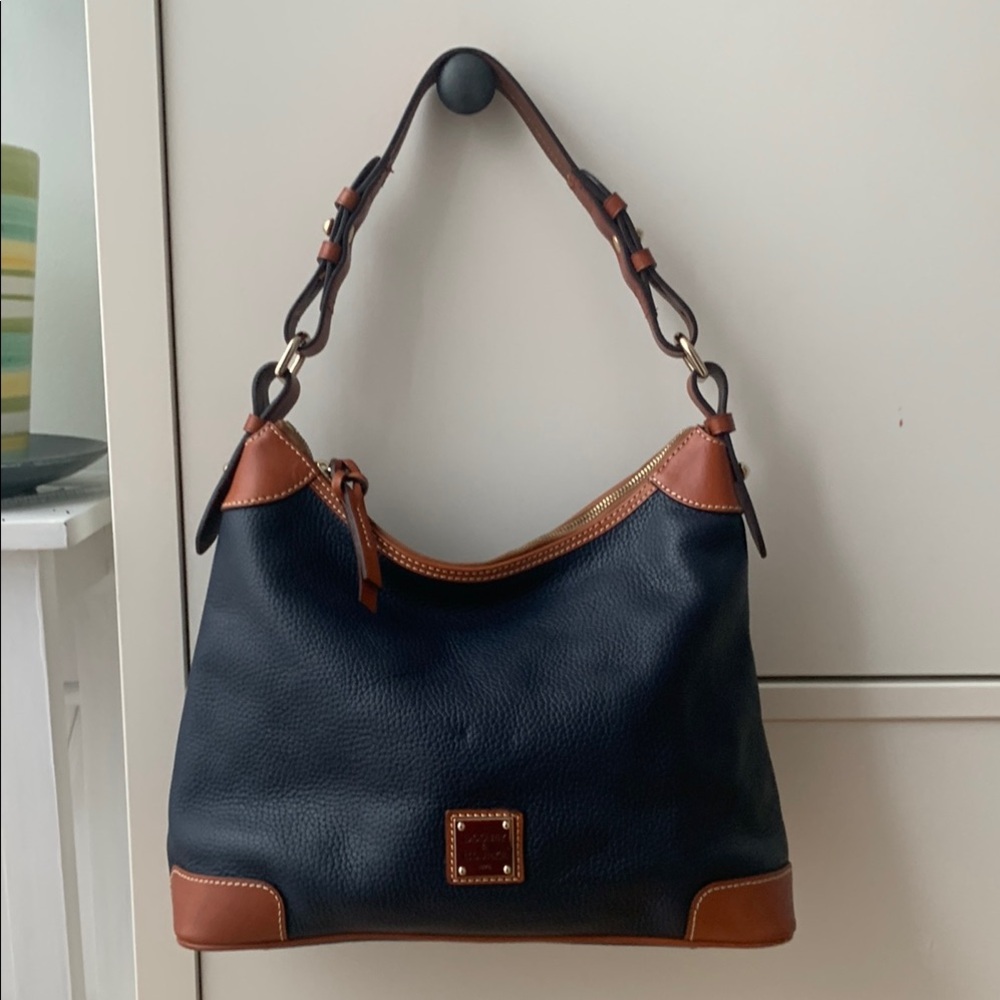 Dooney & Bourke Navy Pebble Leather
Handbag 13w x 5d x 11 h Like New Condition